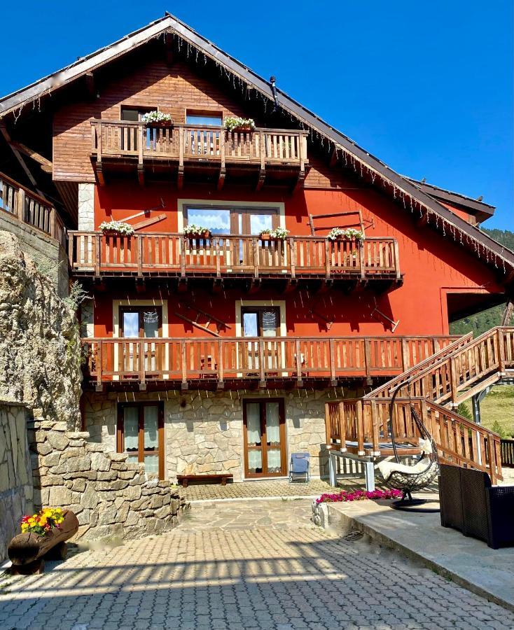 Hotel Piccolo Chalet Claviere Eksteriør billede