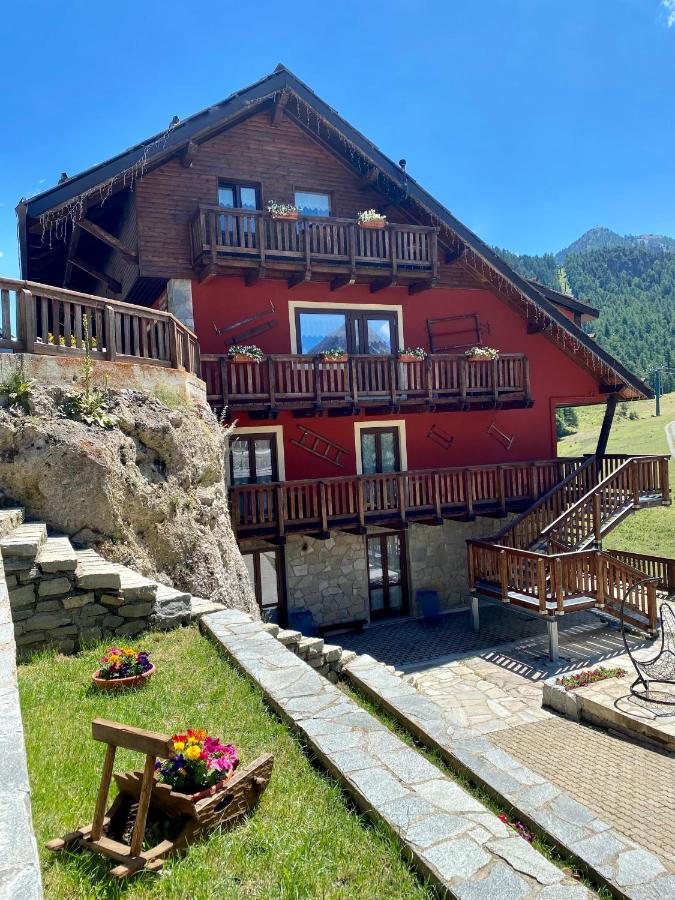 Hotel Piccolo Chalet Claviere Eksteriør billede