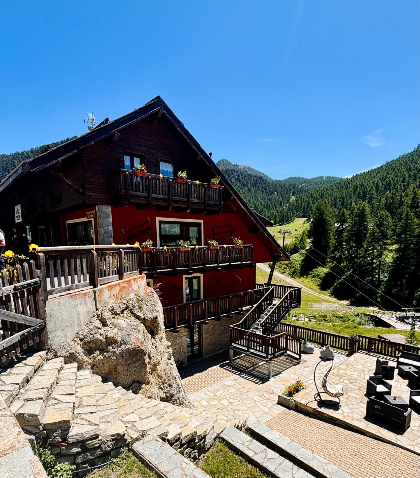 Hotel Piccolo Chalet Claviere Eksteriør billede