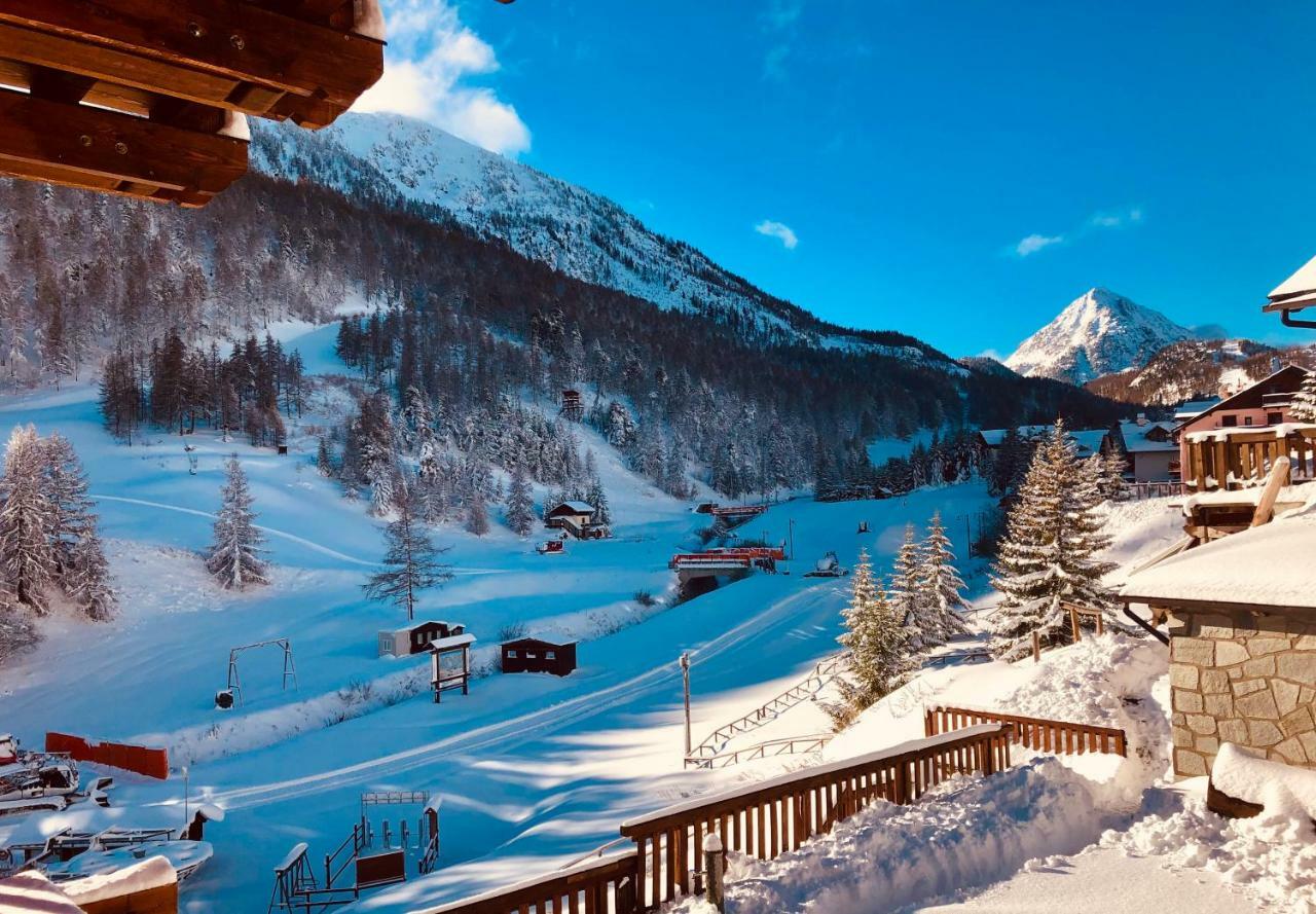 Hotel Piccolo Chalet Claviere Eksteriør billede