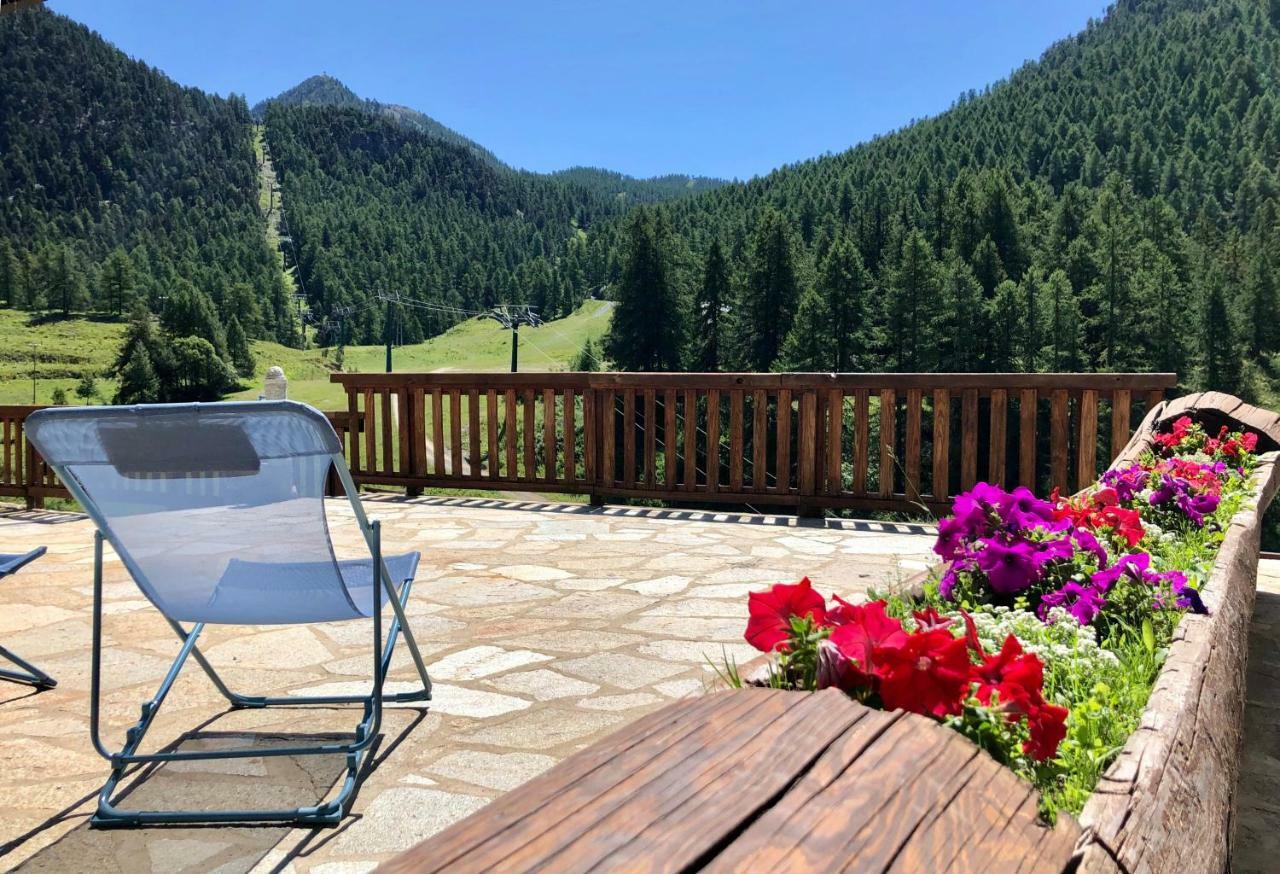 Hotel Piccolo Chalet Claviere Eksteriør billede
